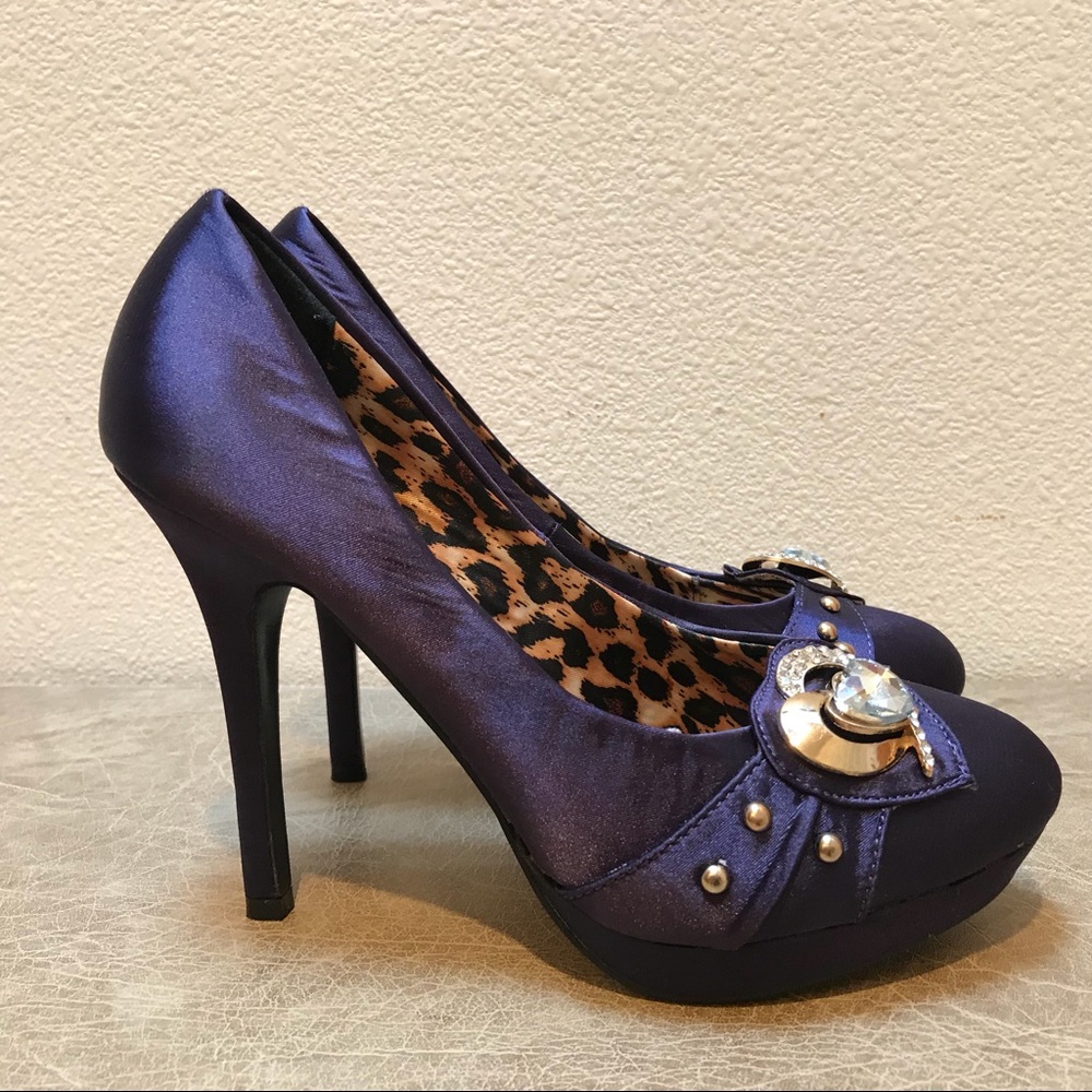 NWT WILD DIVA Satin Purple Heels-⚜️Final Price⚜️
